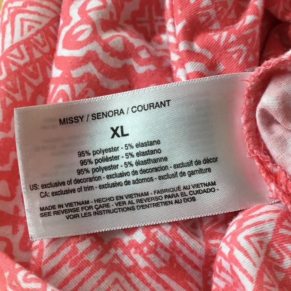 Woman’s loose-fitting top by erika, peachy pink ikat print, size XL - Picture 9 of 16